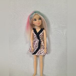 LIV FASHION DOLL  SOPHIE Spa Day Blonde Wig blue streaks blue inset eyes + dress